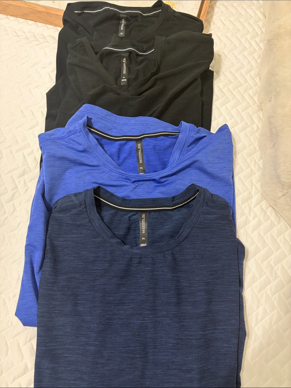 Men's Short-Sleeve Performance tees